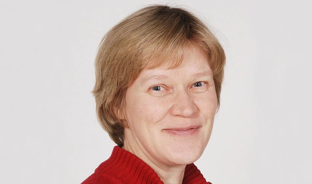 Potrettikuva Anne Laineesta.