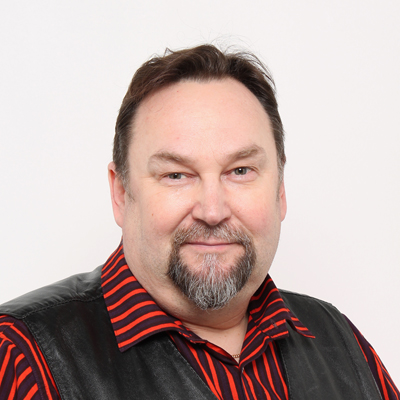 Henkilökuva Tero Väisäsestä