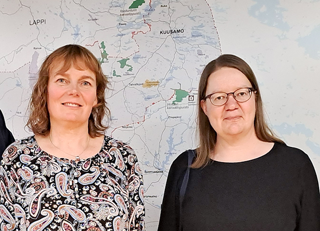 ELY-keskuksen ilmastoasiantuntijat Mari ja Pia.